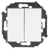 Двухклавишный переключатель (проходной) 16AX 250В~ белого цвета S15 1591397-030 Simon